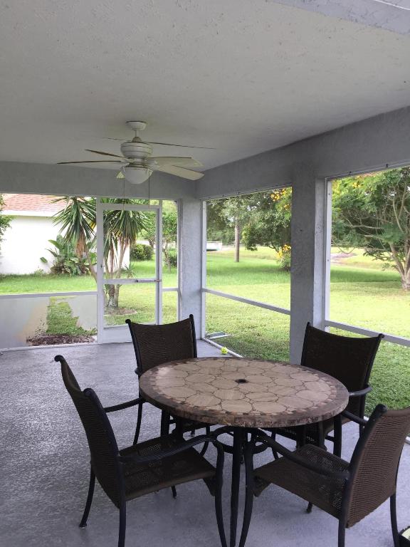 PORT ST LUCIE SECTION 48 1ST REPLAT - Residential