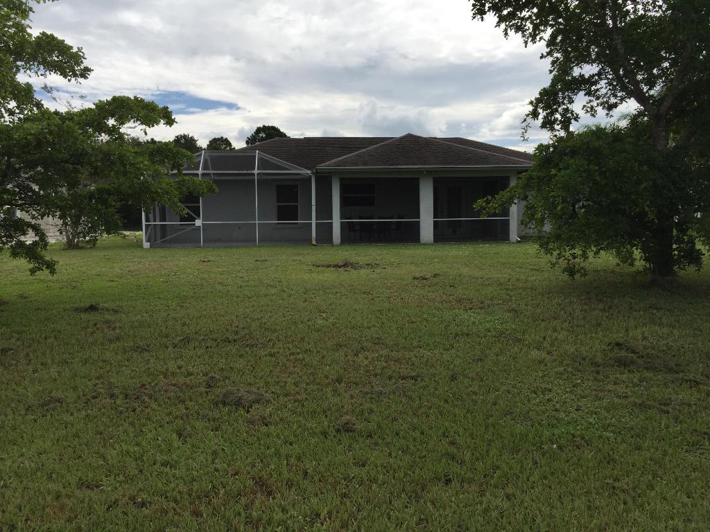 PORT ST LUCIE SECTION 48 1ST REPLAT - Residential