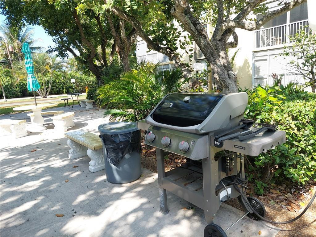 BELLA MAR B CONDO - Residential