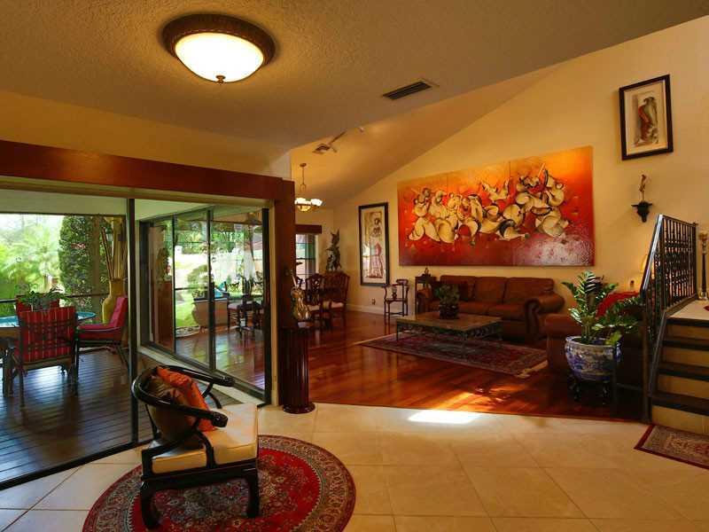 HOLLOWS OF DERR CREEK - Residential