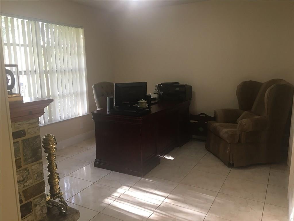 The Grove Comm Center - Residential