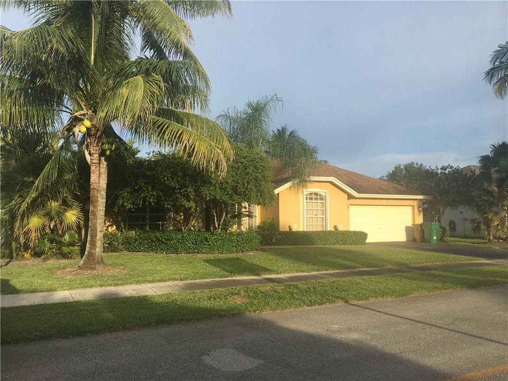 The Grove Comm Center - Residential