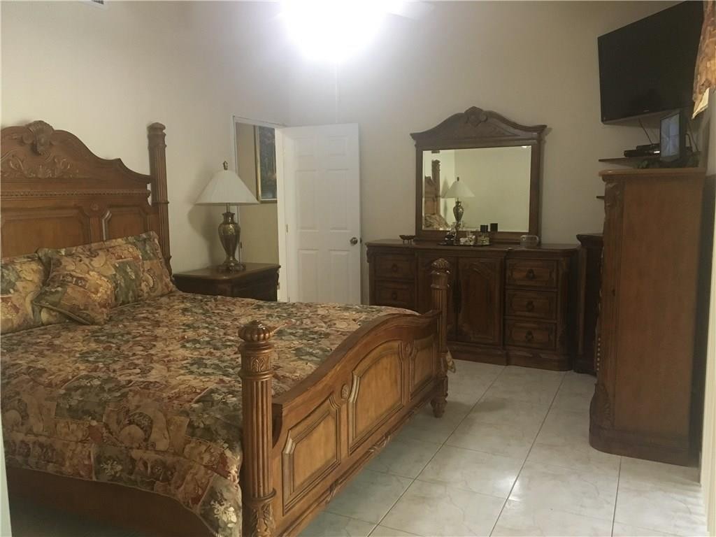 The Grove Comm Center - Residential