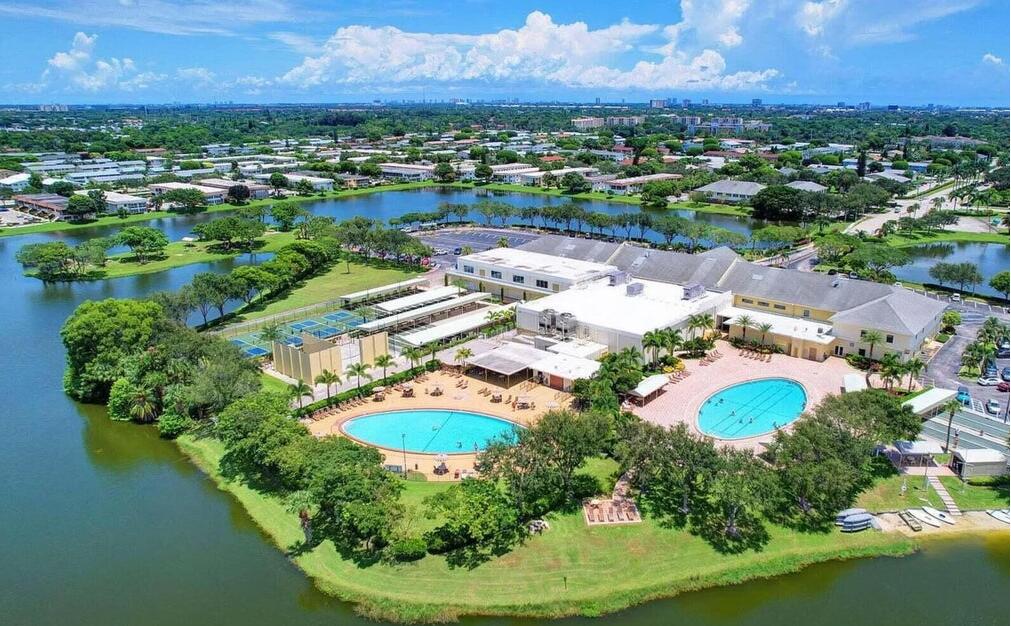 Photo of 42 COVENTRY B, West Palm Beach, FL 33417 (MLS # B26083438)