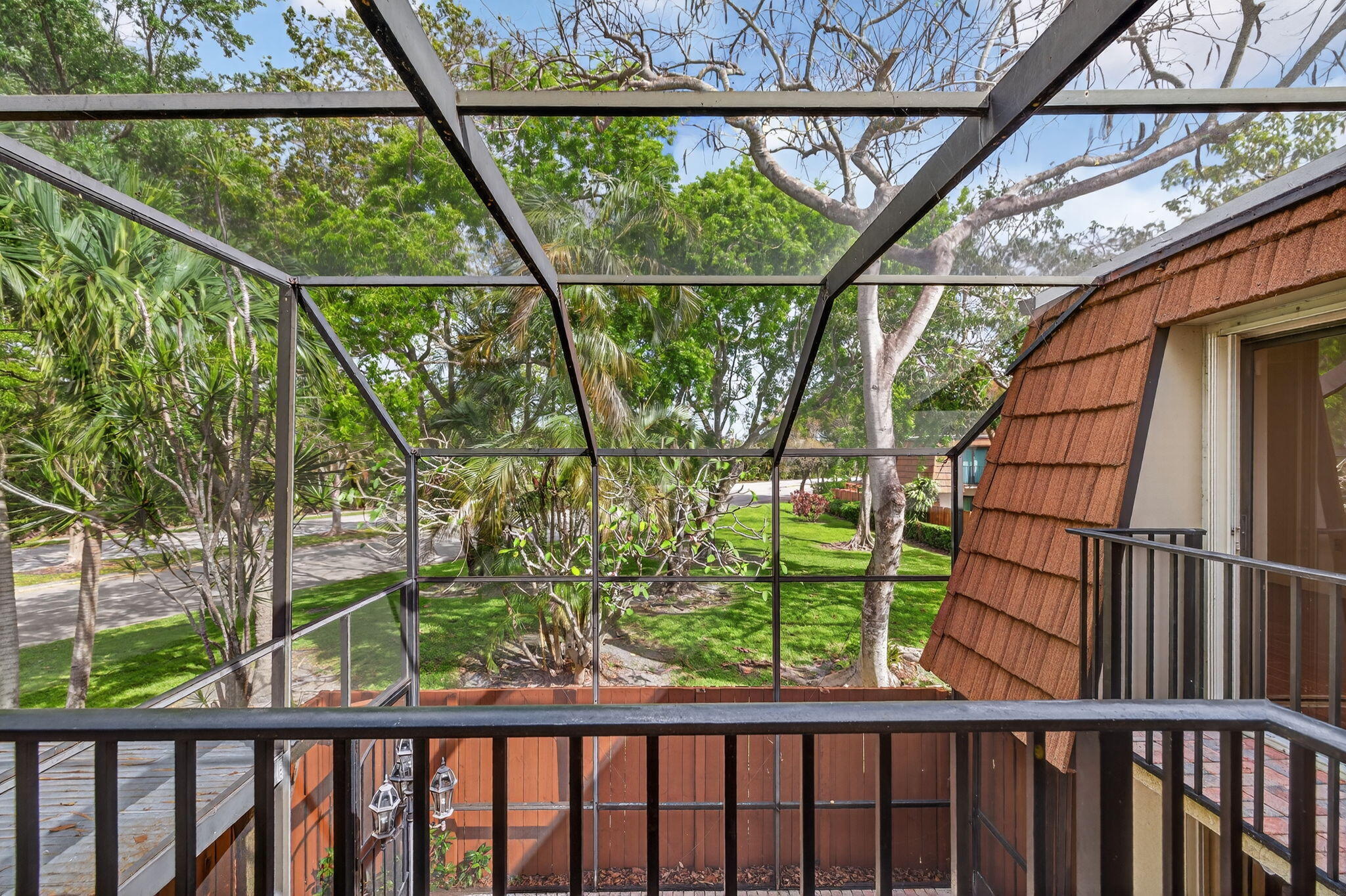 PINE ISLAND RIDGE SECTION EIGHT - Residential