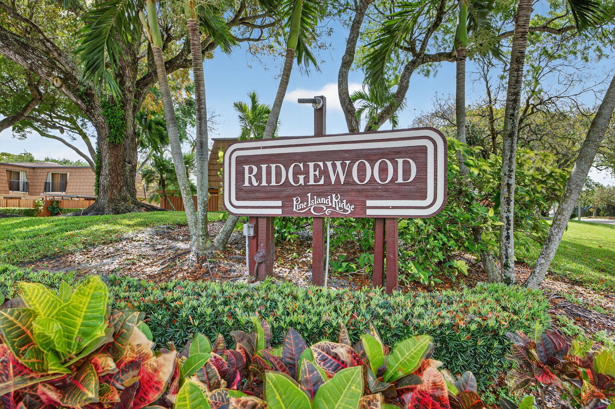 PINE ISLAND RIDGE SECTION EIGHT - Residential