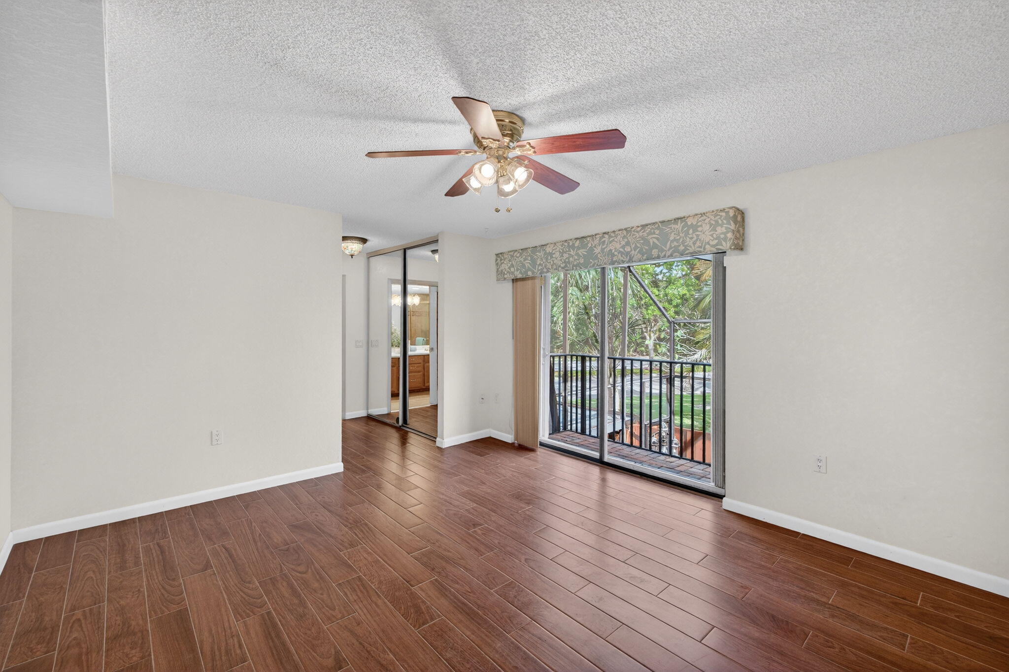 PINE ISLAND RIDGE SECTION EIGHT - Residential