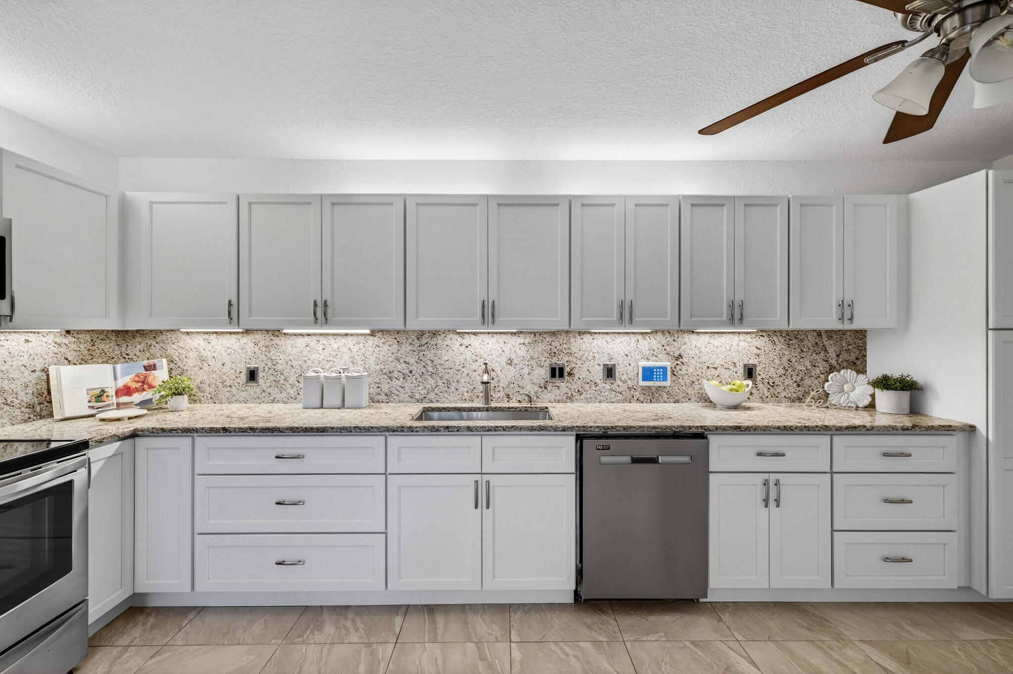 PINE ISLAND RIDGE SECTION EIGHT - Residential