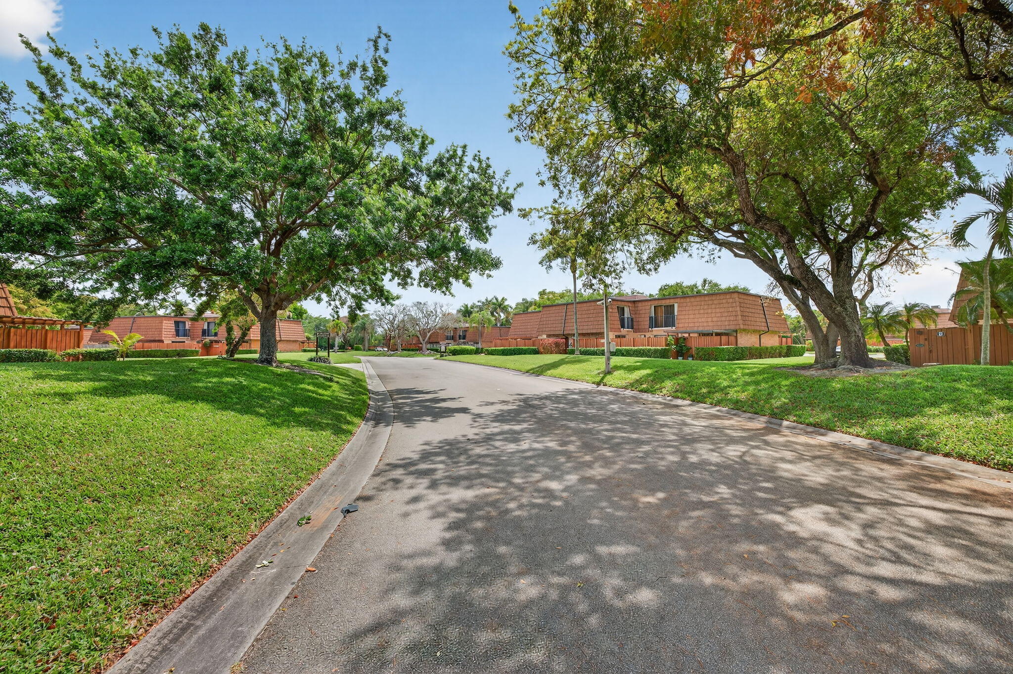 PINE ISLAND RIDGE SECTION EIGHT - Residential