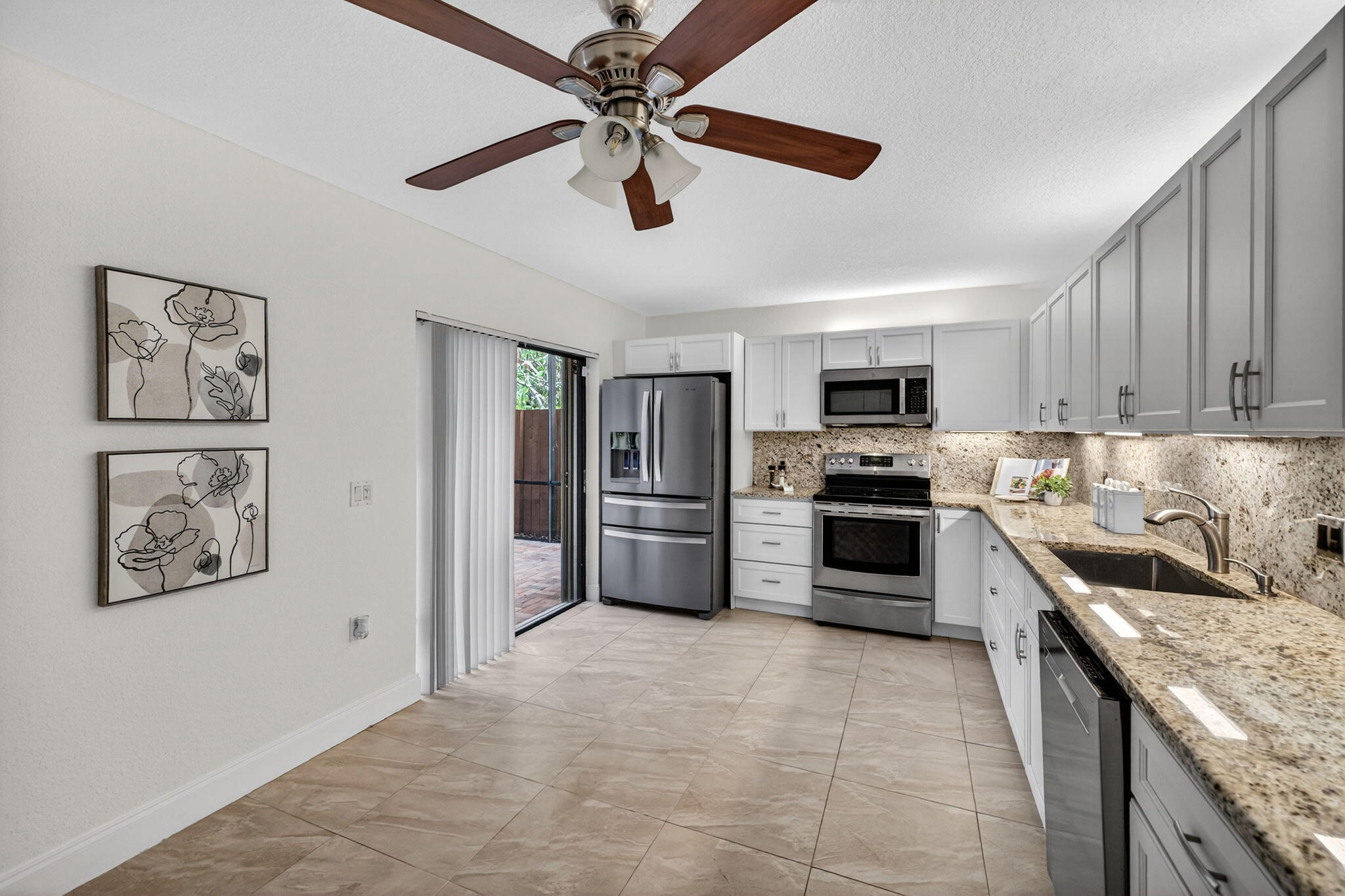 PINE ISLAND RIDGE SECTION EIGHT - Residential