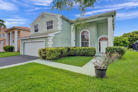 Single Family Residence in Davie FL 710 Rock Hill Ave Ave 1.jpg