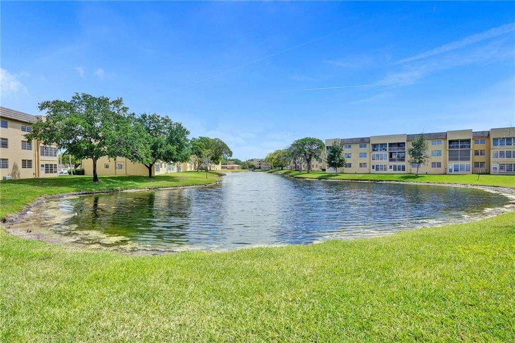 Bermuda Club - Residential