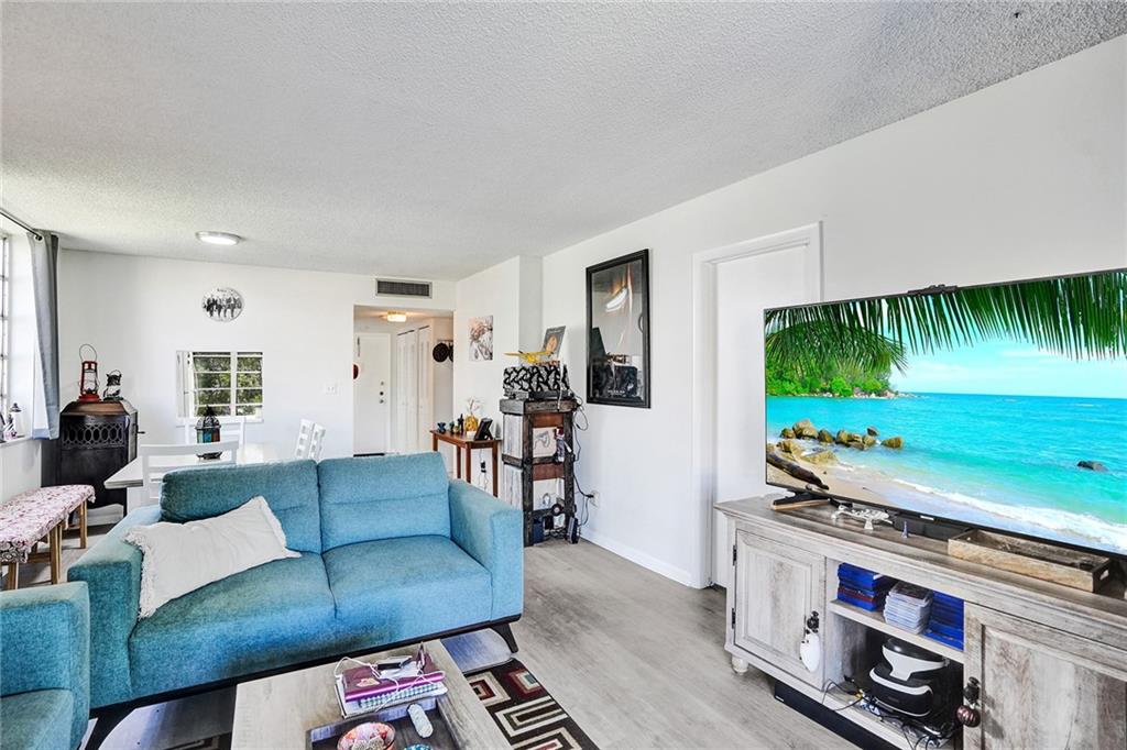 Bermuda Club - Residential