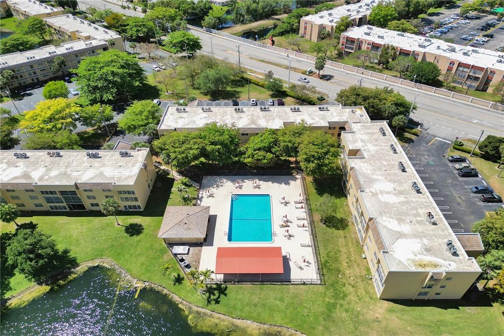 Bermuda Club - Residential