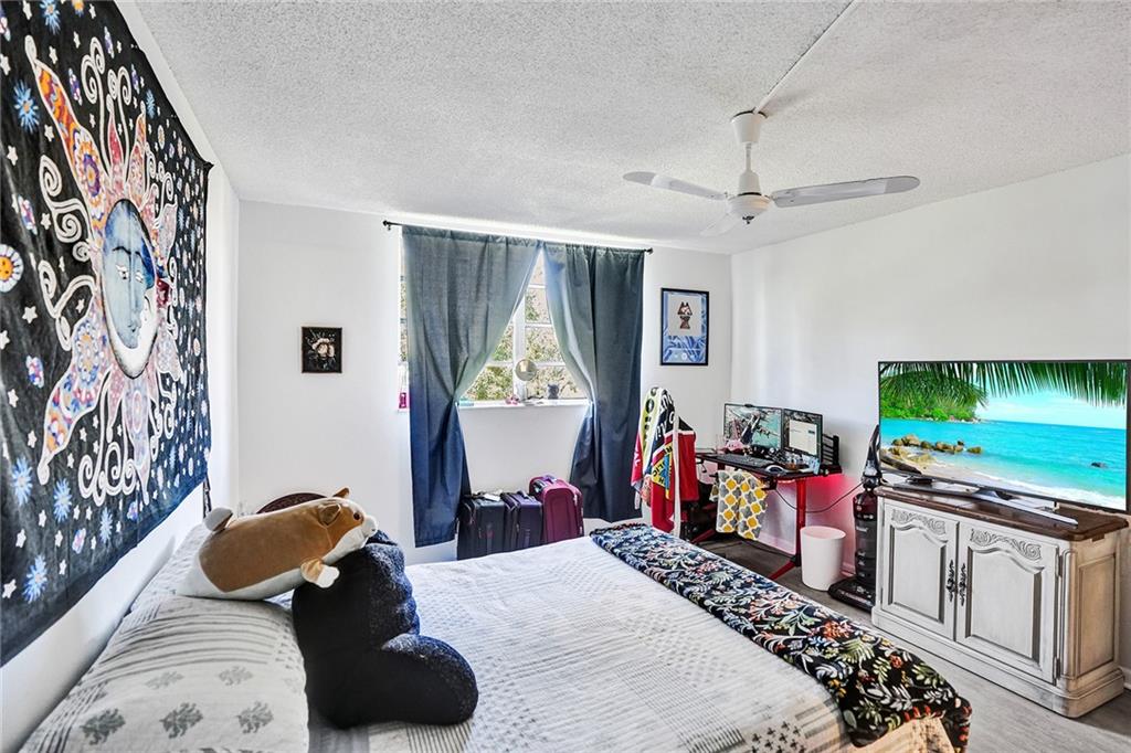Bermuda Club - Residential