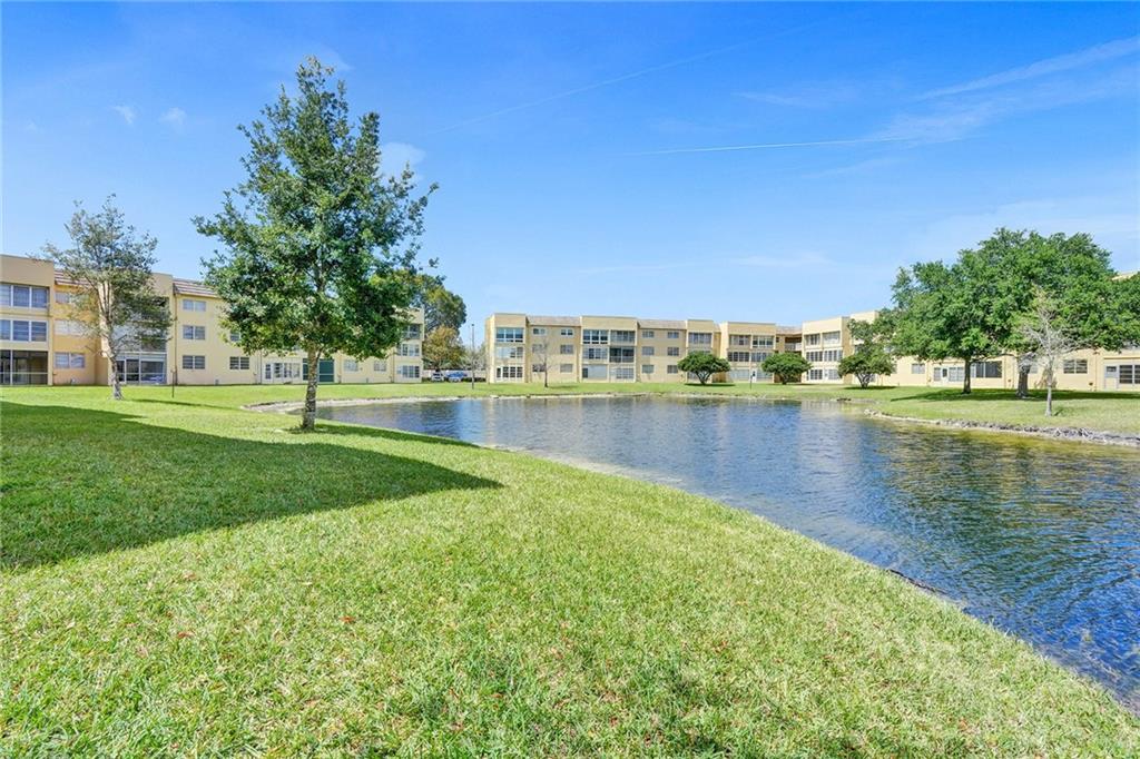 Bermuda Club - Residential