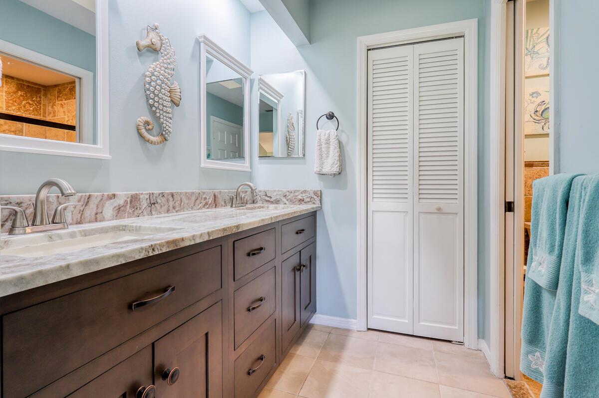 YORKTOWN AT HERITAGE RIDG - Residential