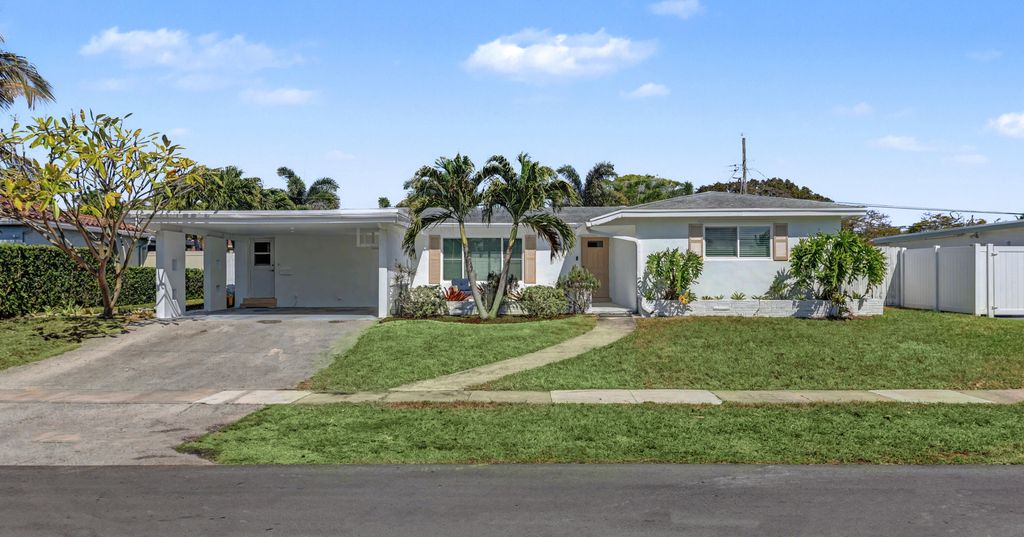 Photo of 355 NE 23rd Way, Boca Raton, FL 33431 (MLS # R11165629)