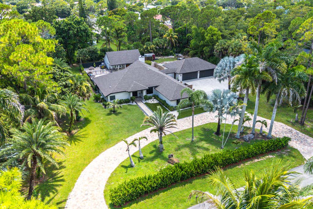 Photo of 14829 STIRRUP Lane, Wellington, FL 33414 (MLS # B26063543)
