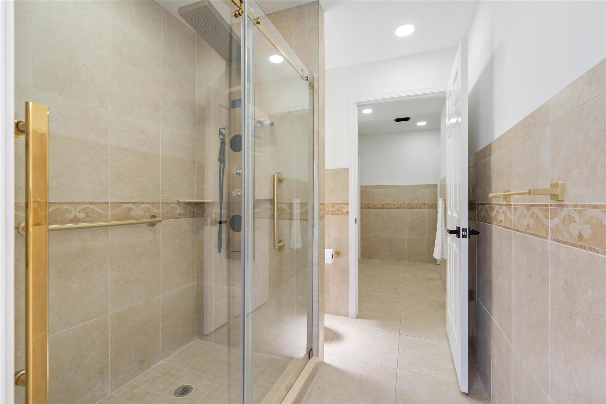 SUGAR POND MANOR OF WELLINGTON - Residential