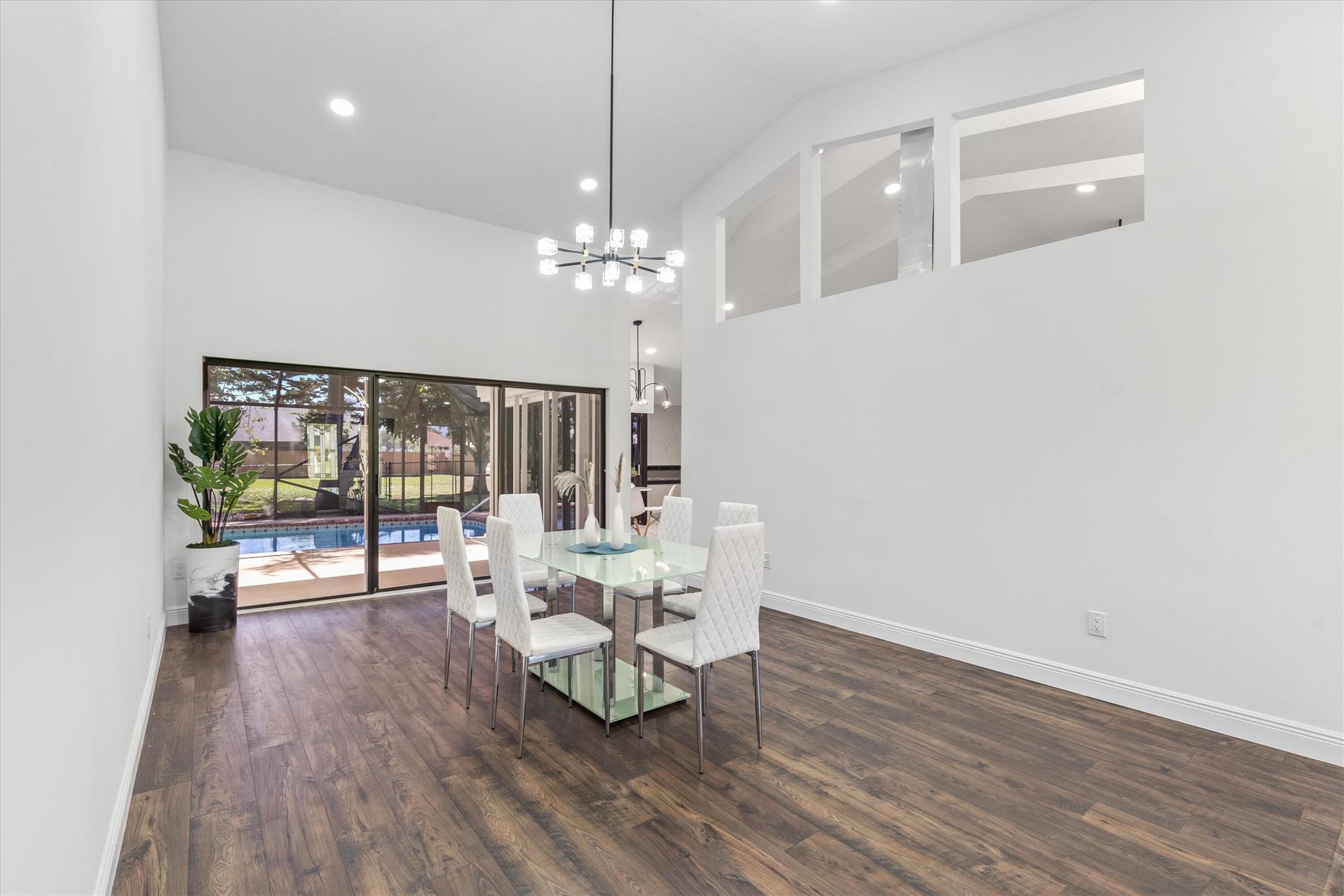 SUGAR POND MANOR OF WELLINGTON - Residential