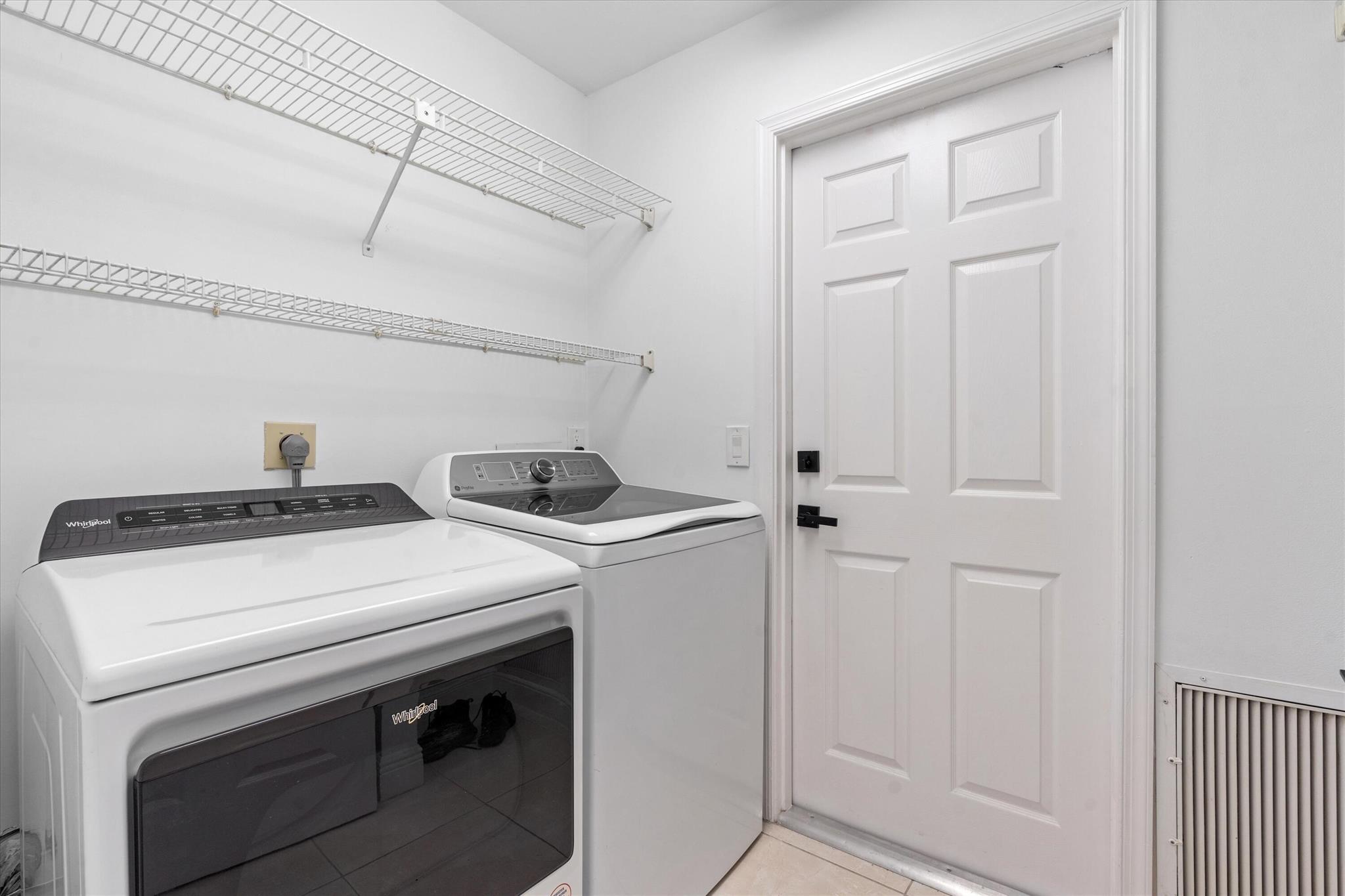 SUGAR POND MANOR OF WELLINGTON - Residential