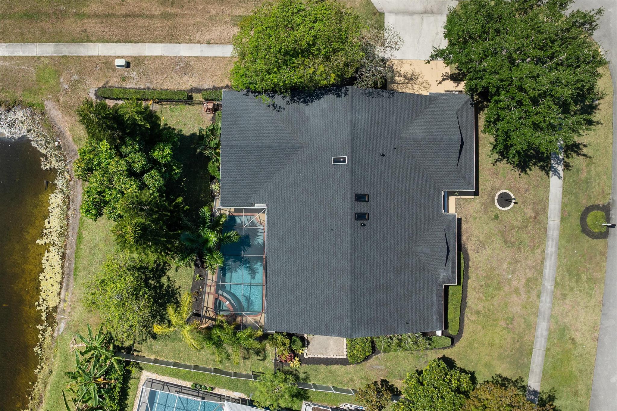 SUGAR POND MANOR OF WELLINGTON - Residential