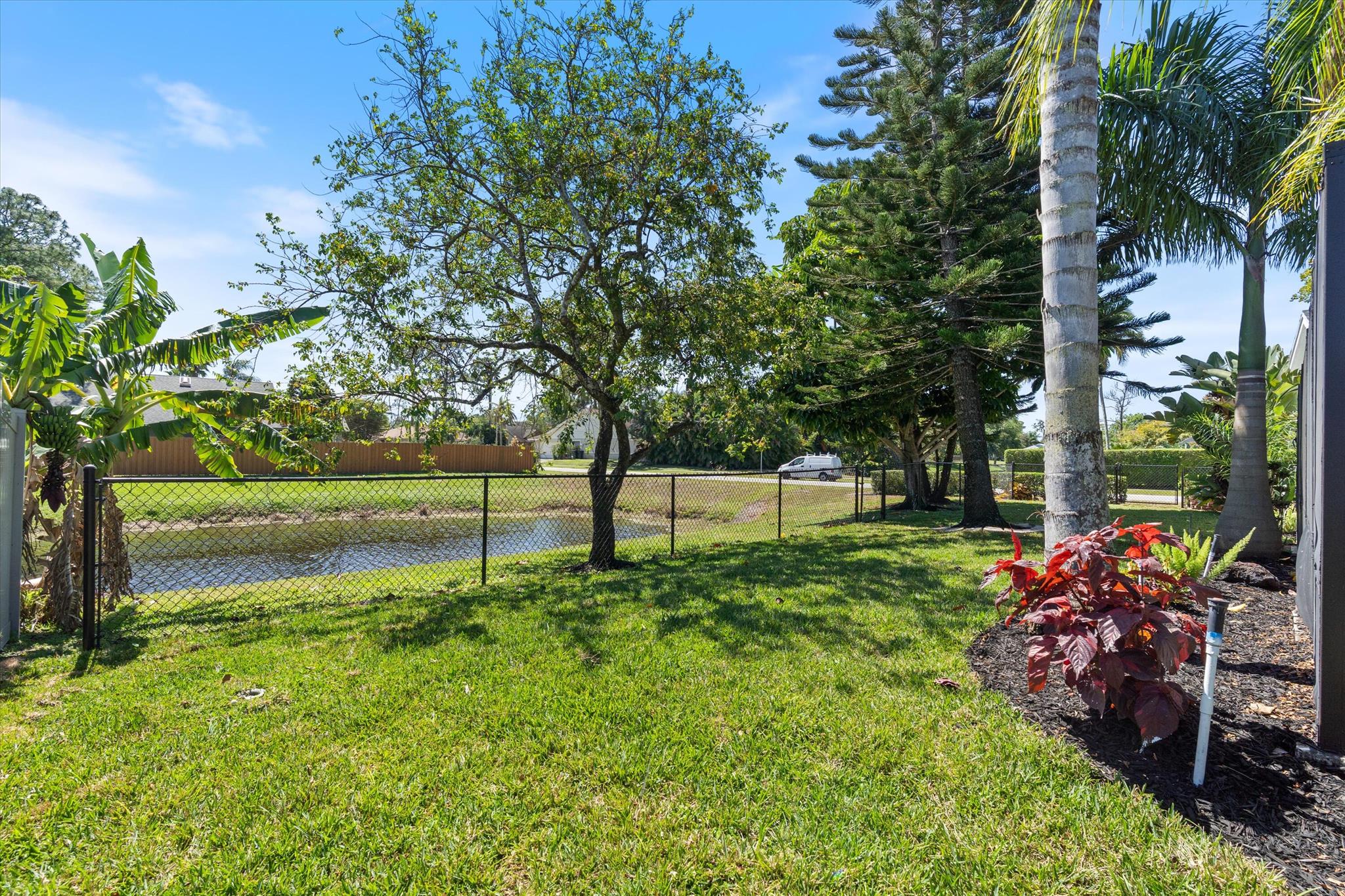 SUGAR POND MANOR OF WELLINGTON - Residential