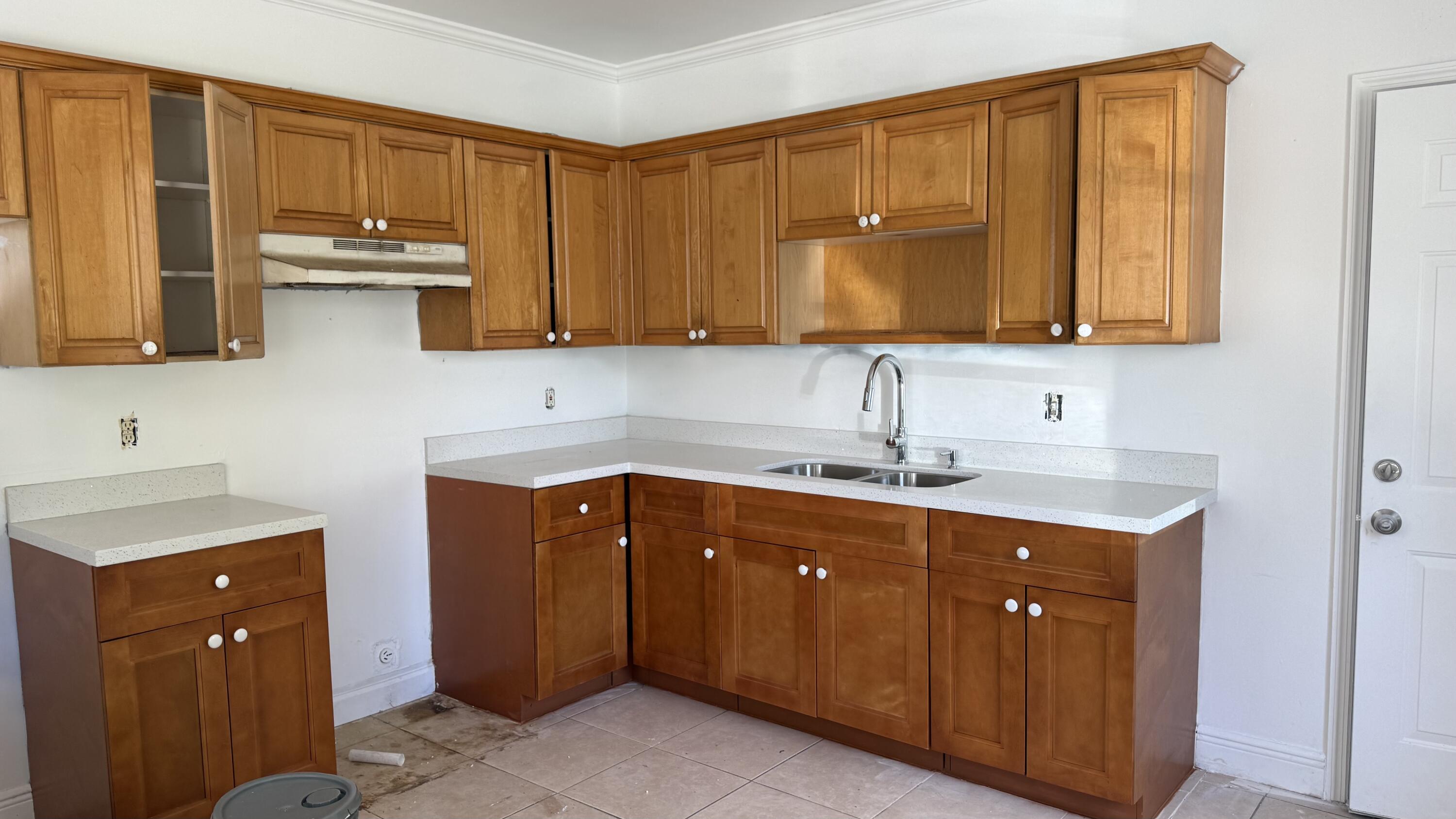 GULF STREAM VILLAS - Residential Lease