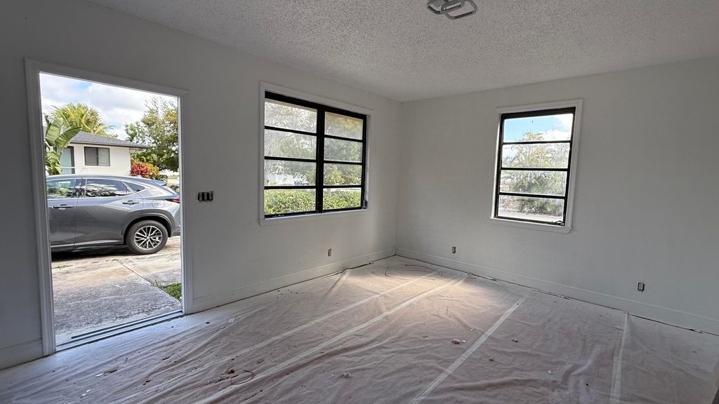 Photo of 2501 Oceanview Avenue #1, Delray Beach, FL 33444 (MLS # R11168446)