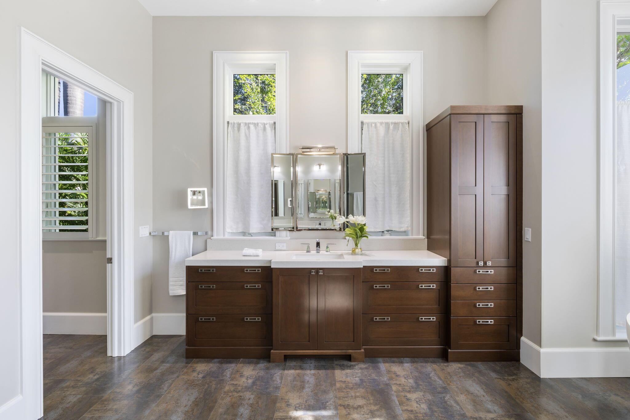 OLD PALM 4 - Residential