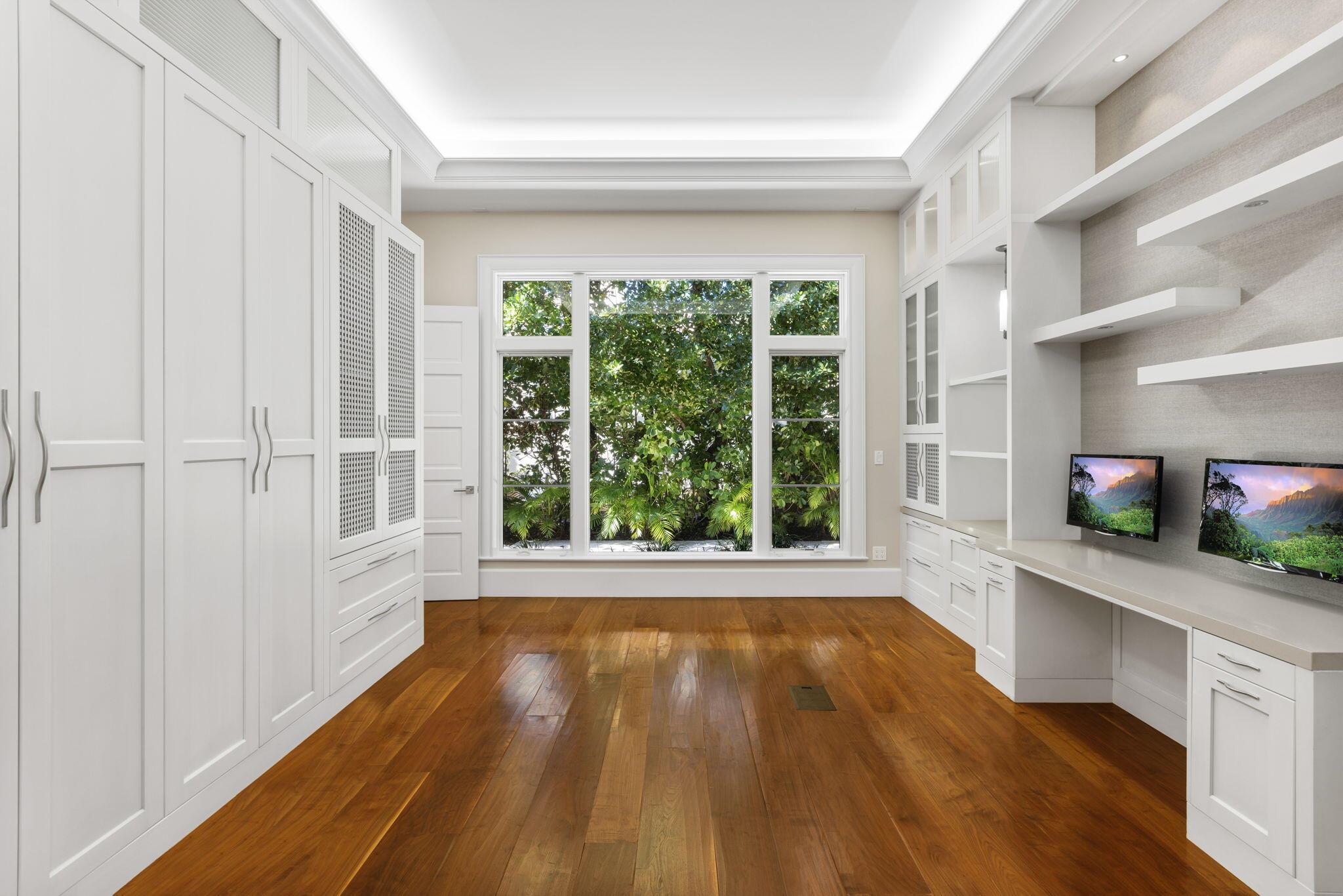 OLD PALM 4 - Residential