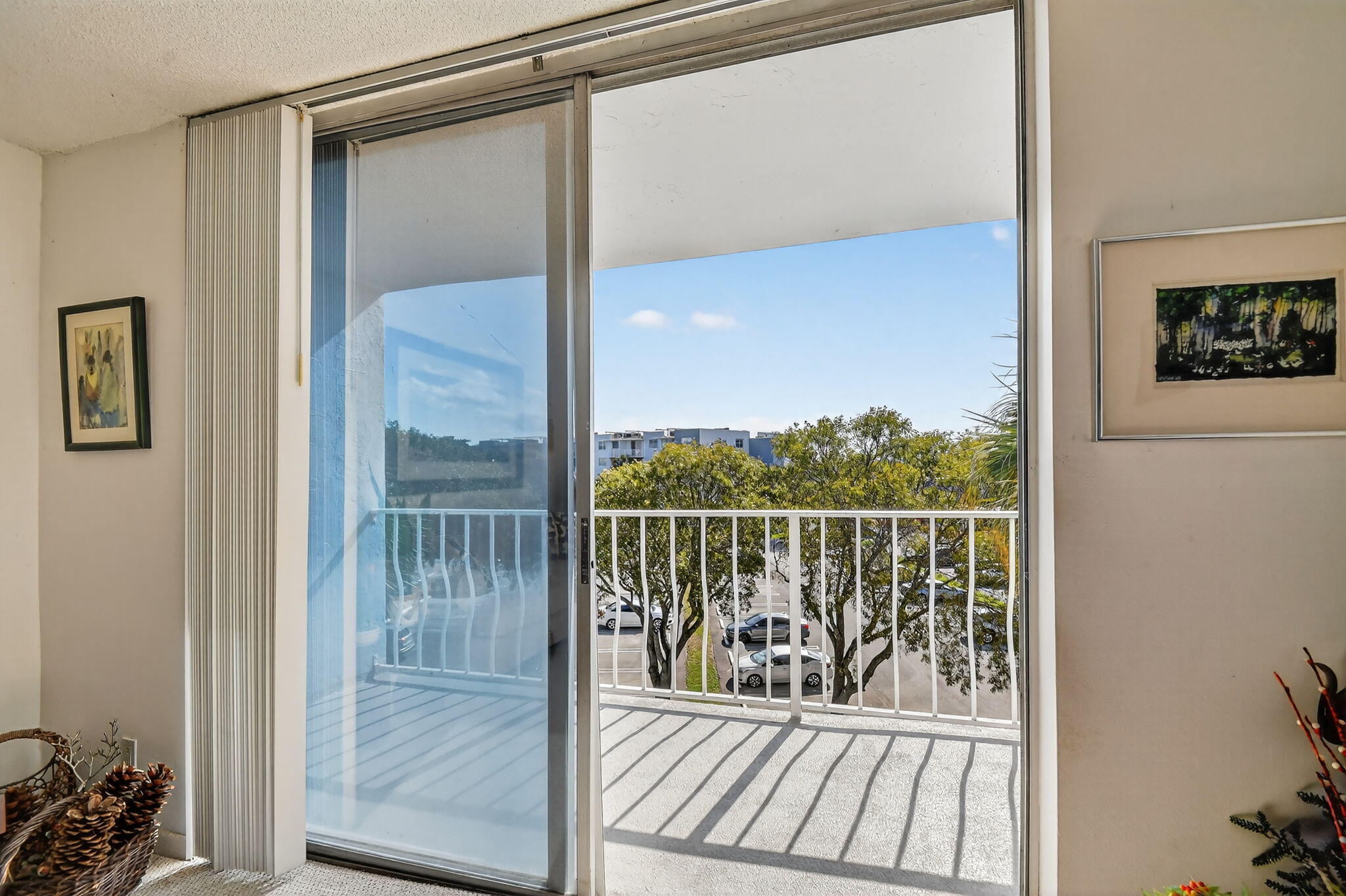 BREAKWATERS OF THE PALM BEACHES CONDO - Residential