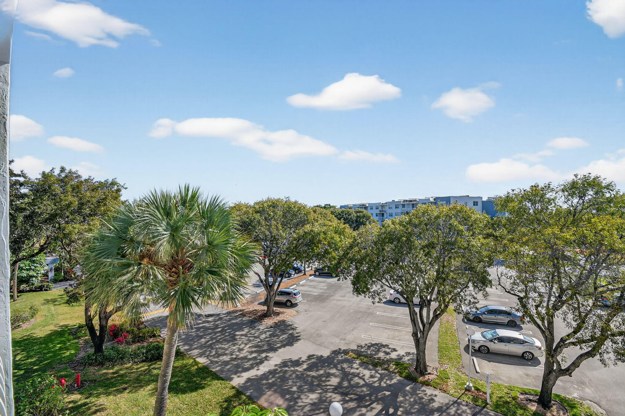 BREAKWATERS OF THE PALM BEACHES CONDO - Residential