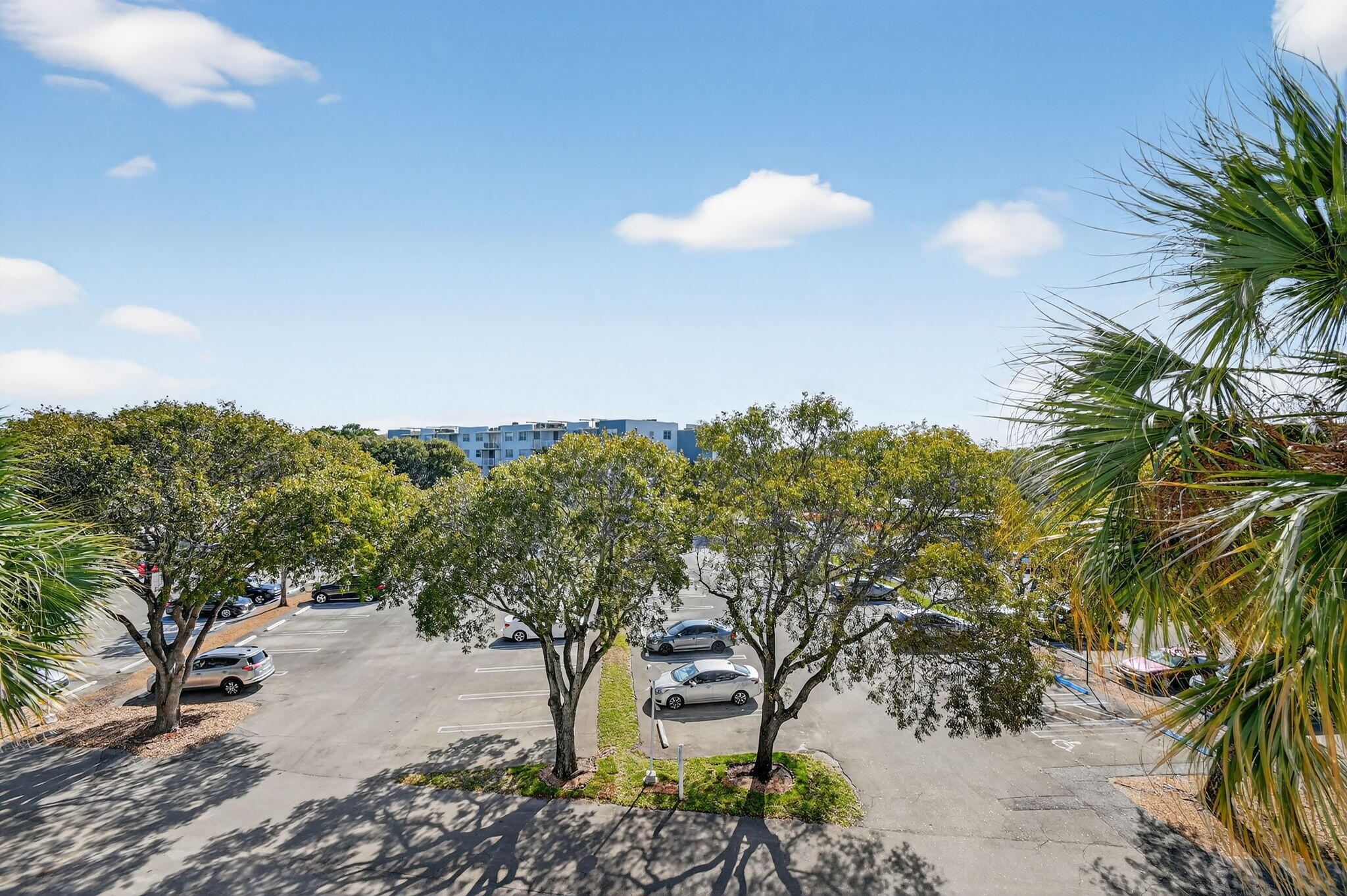 BREAKWATERS OF THE PALM BEACHES CONDO - Residential