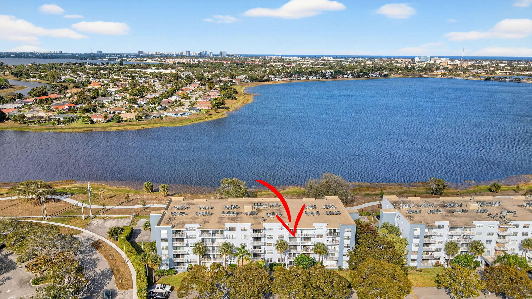 BREAKWATERS OF THE PALM BEACHES CONDO - Residential