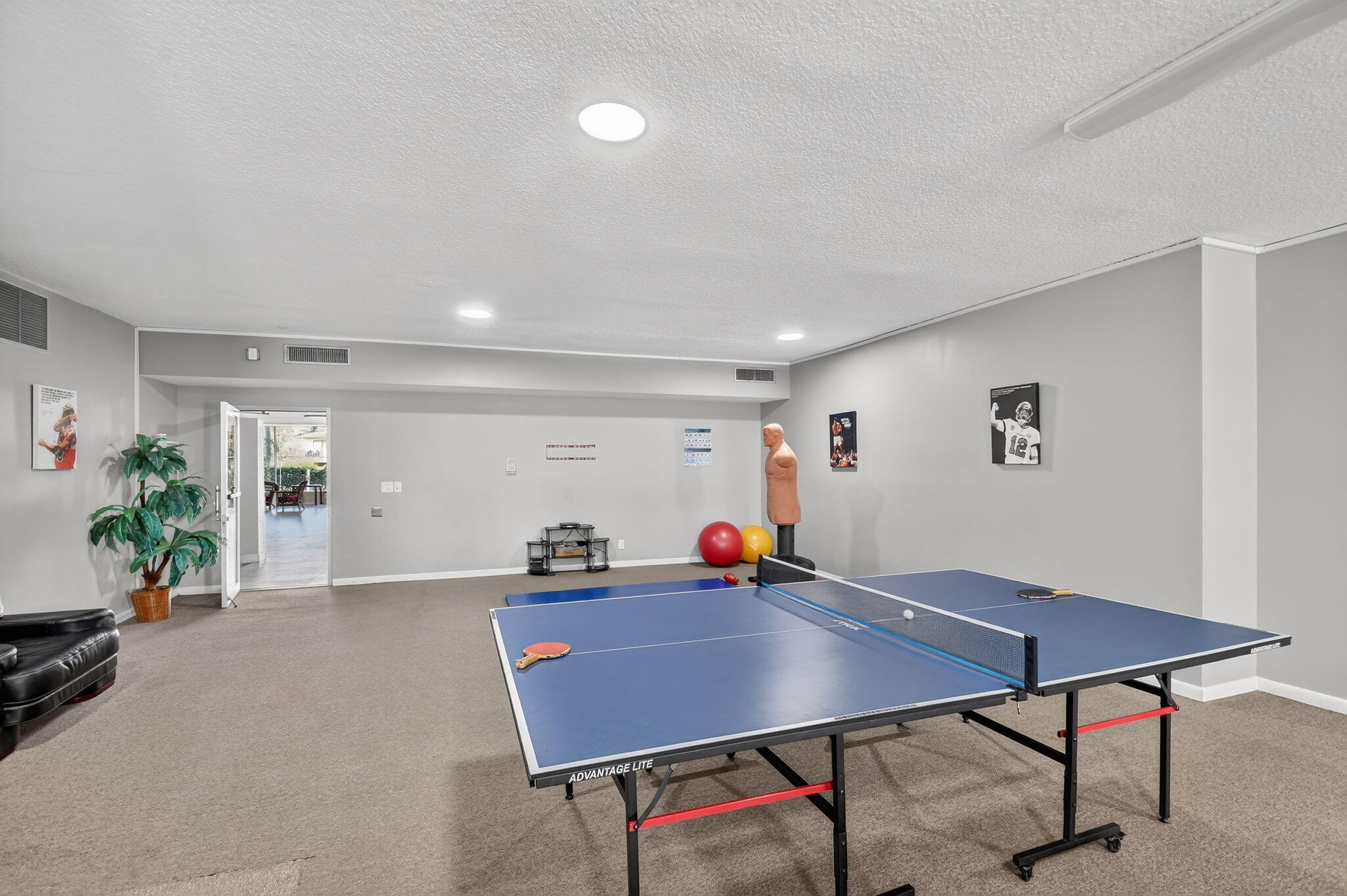 BREAKWATERS OF THE PALM BEACHES CONDO - Residential