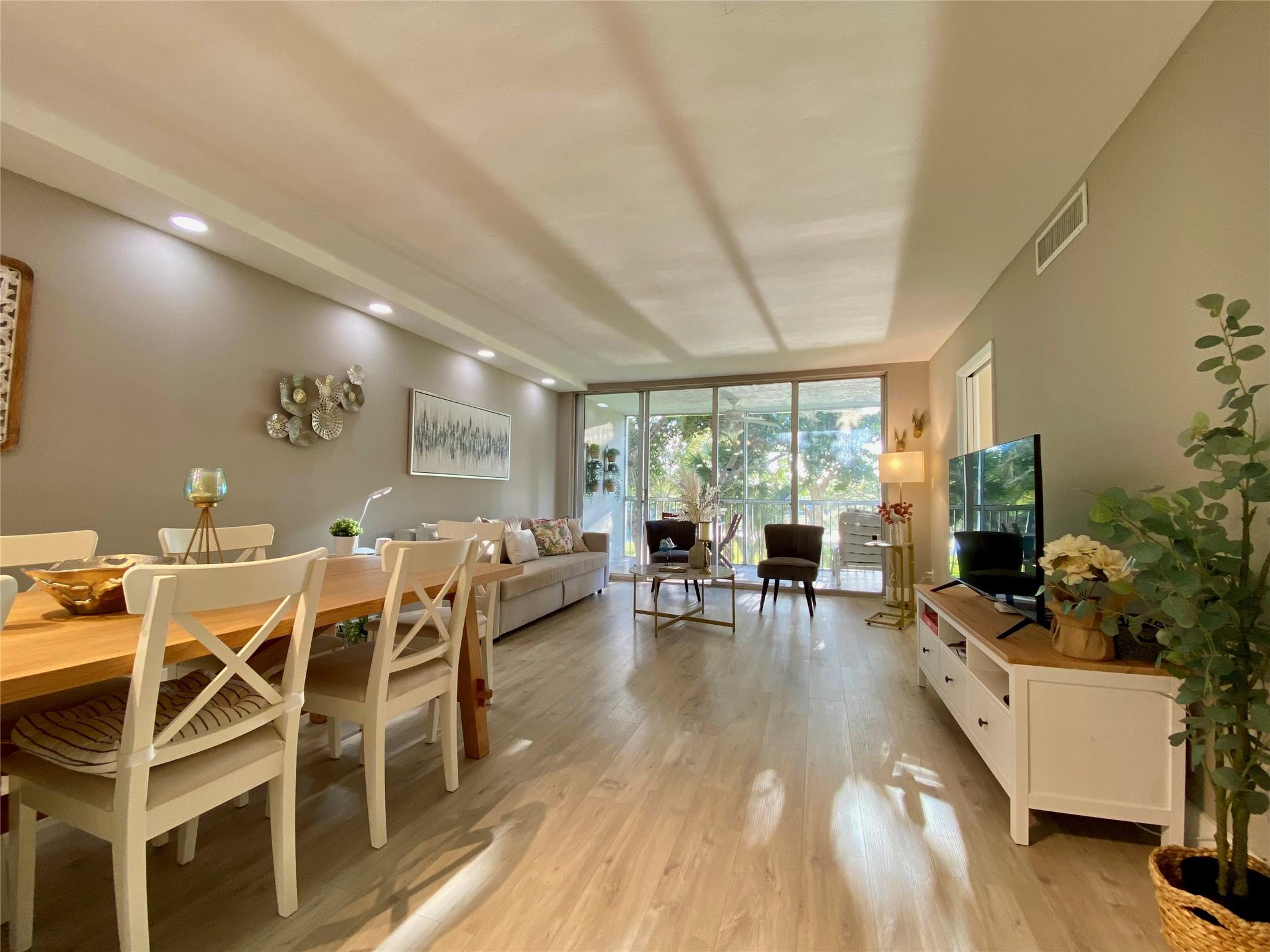 No 38 Palm-Aire Country C - Residential Lease