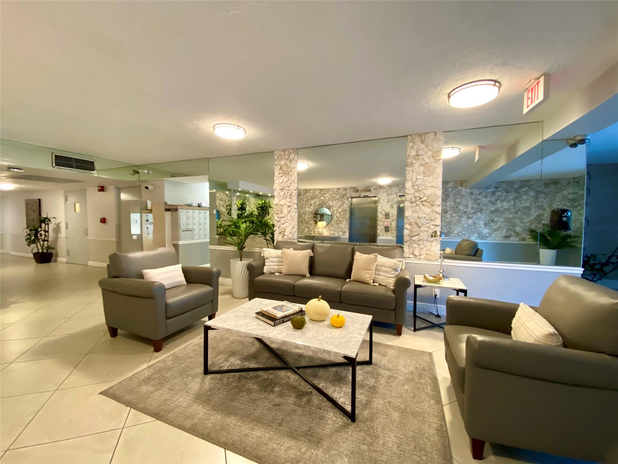 No 38 Palm-Aire Country C - Residential Lease