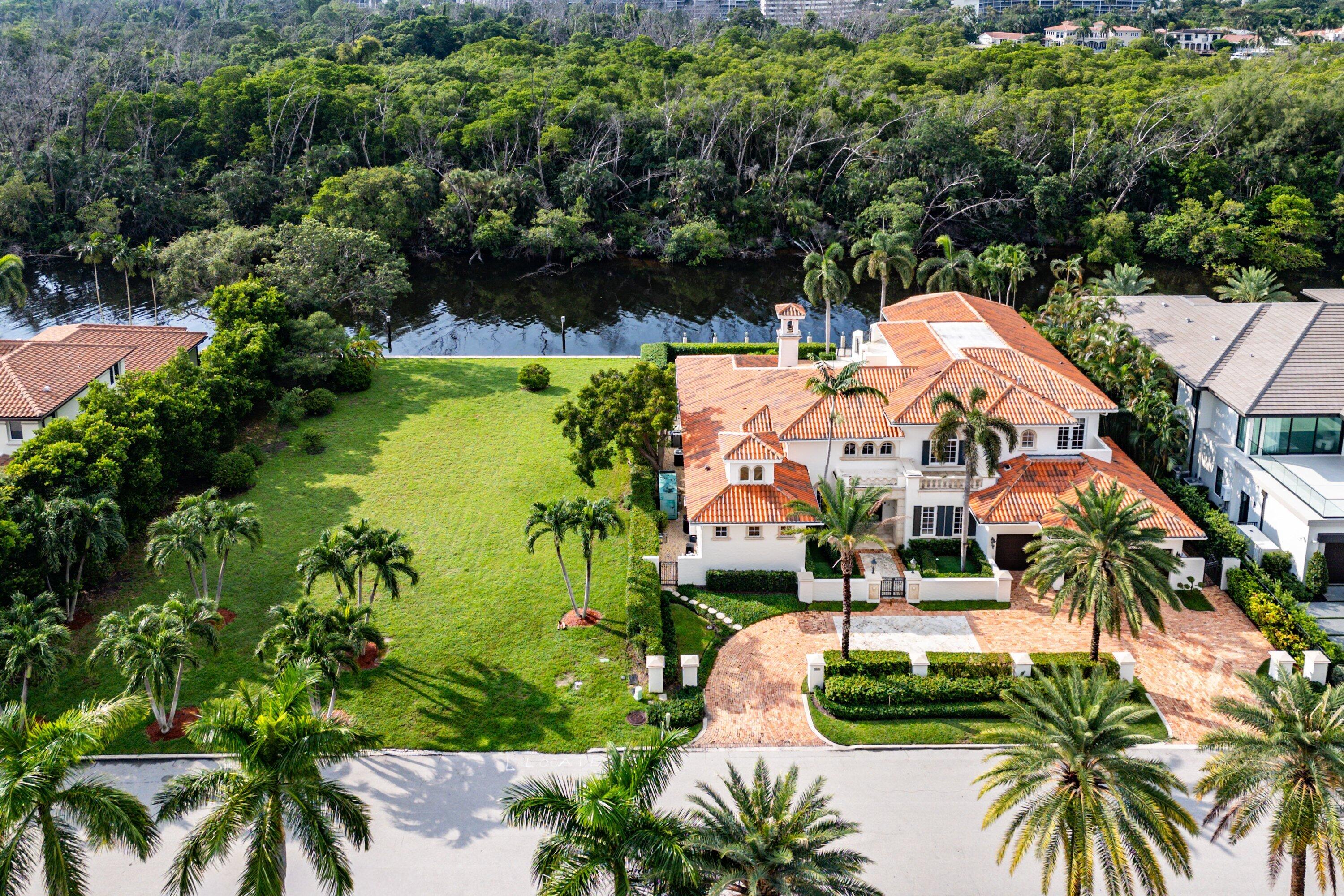 248-260 W Alexander Palm Road