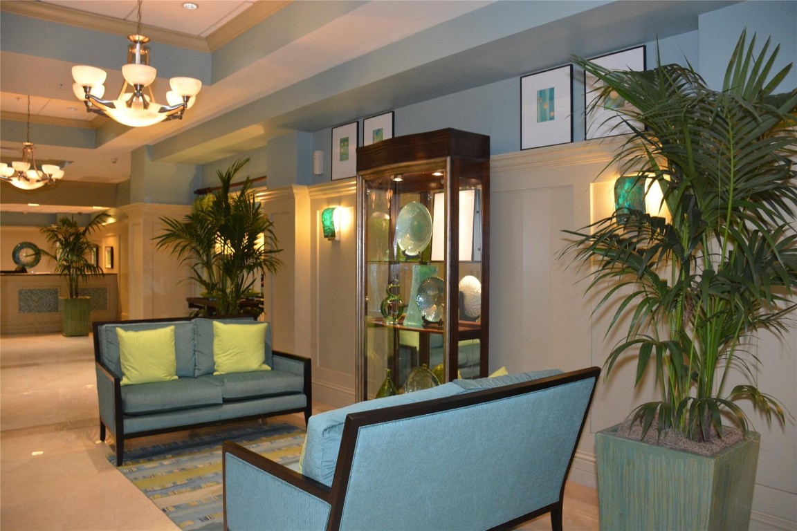 TIDES AT BRIDGESIDE SQ - Residential