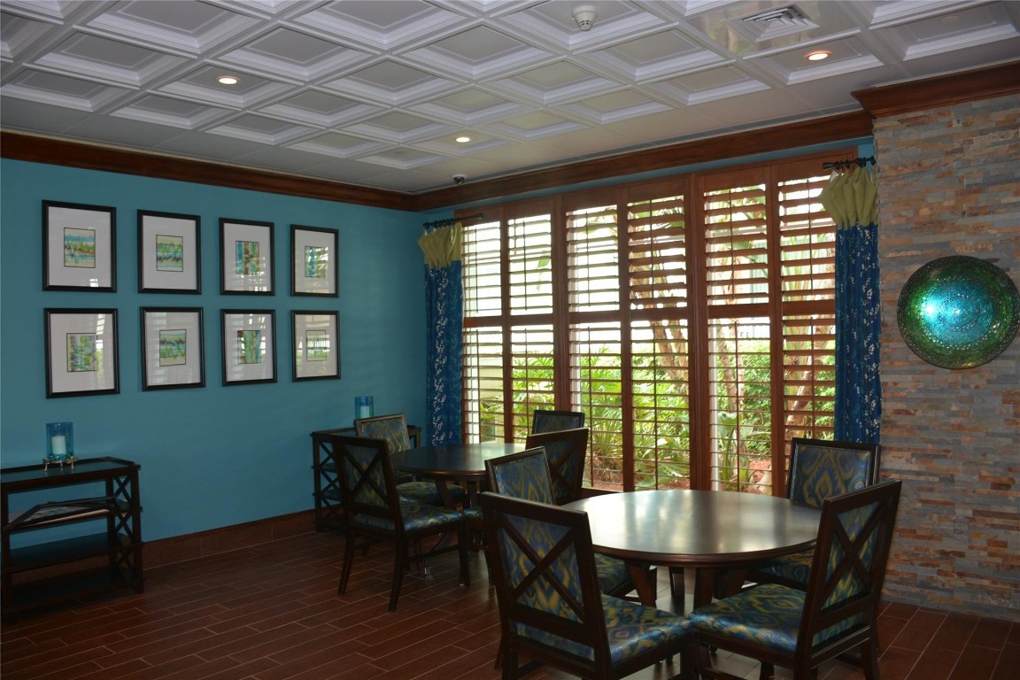 TIDES AT BRIDGESIDE SQ - Residential