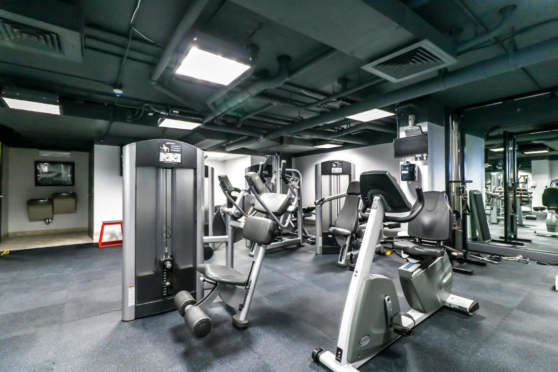 TIDES AT BRIDGESIDE SQ - Residential