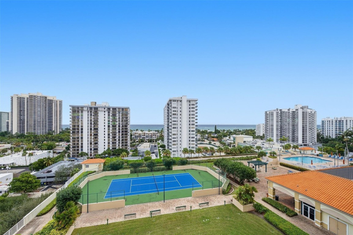 TIDES AT BRIDGESIDE SQ - Residential