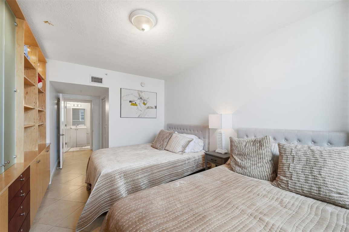 TIDES AT BRIDGESIDE SQ - Residential