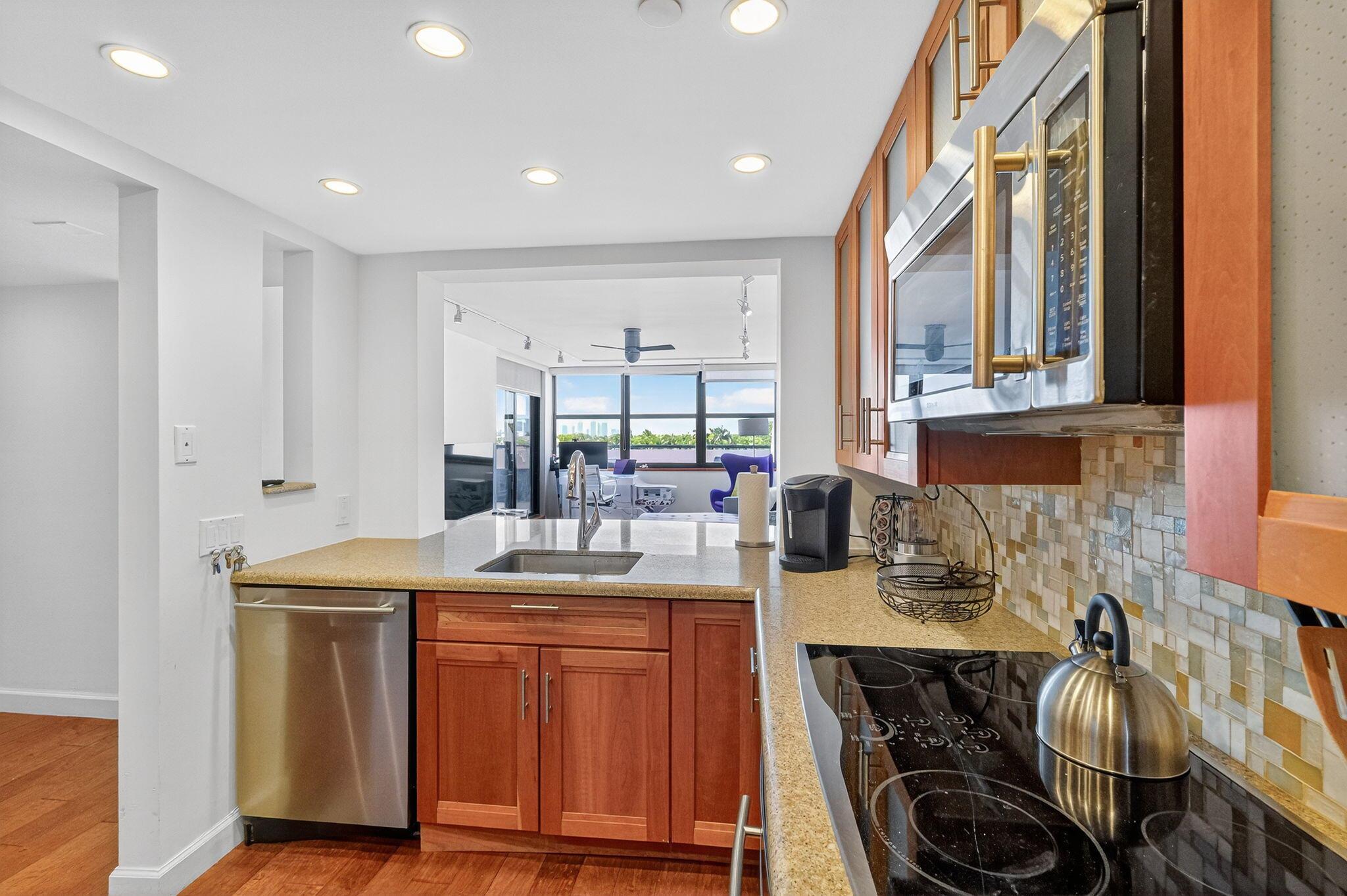 CLUB ATLANTIS CONDO - Residential Lease