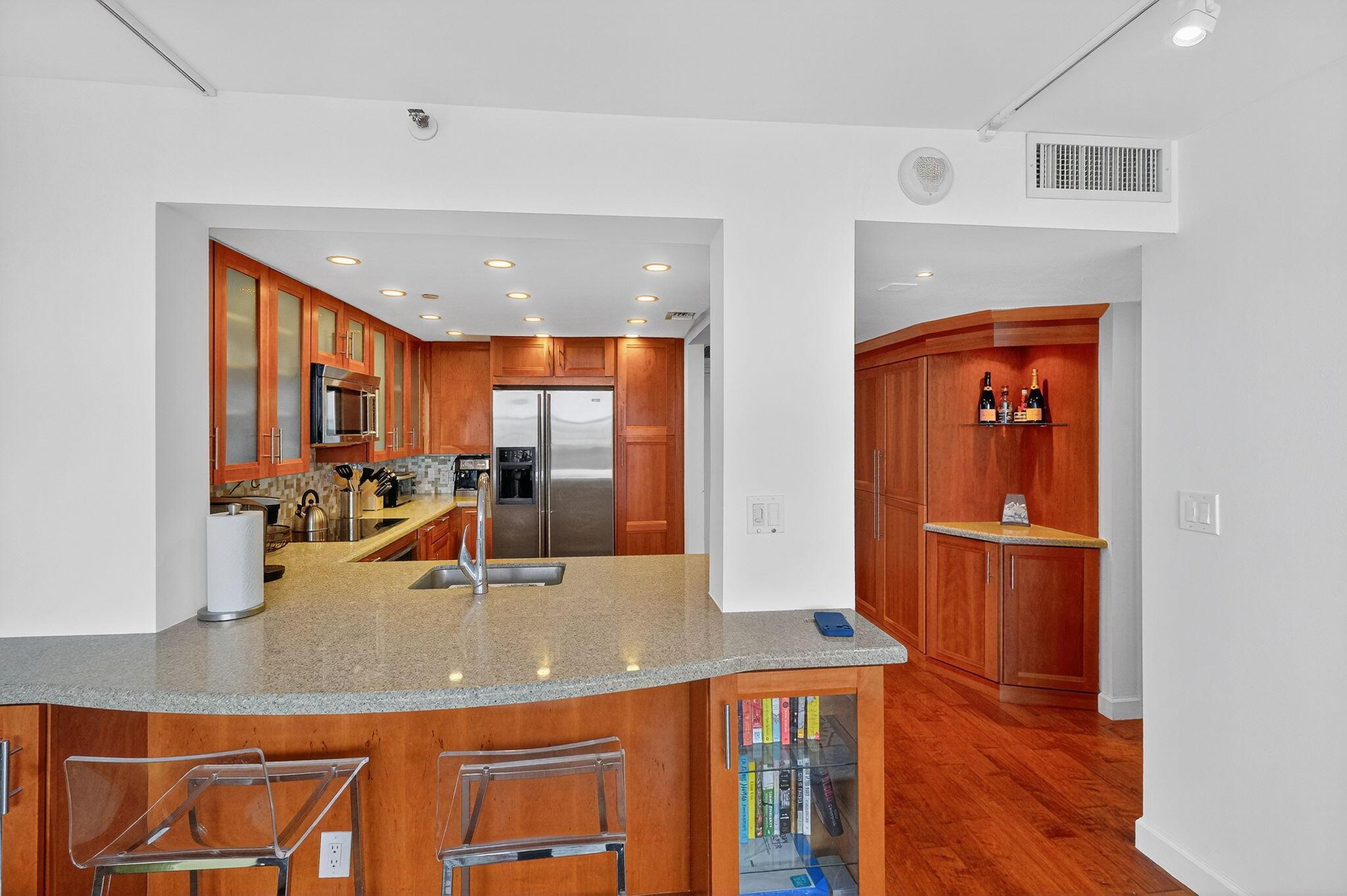 CLUB ATLANTIS CONDO - Residential Lease