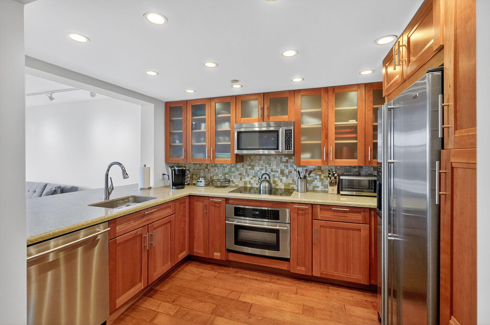 CLUB ATLANTIS CONDO - Residential Lease