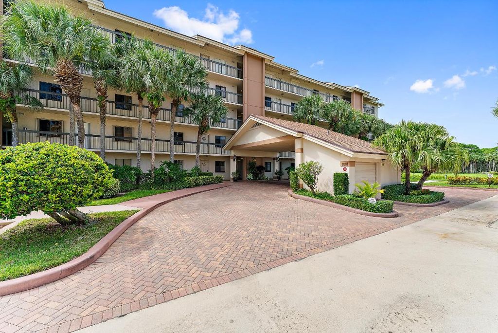 Photo of 1001 Seafarer Circle #204, Jupiter, FL 33477 (MLS # R10938899)