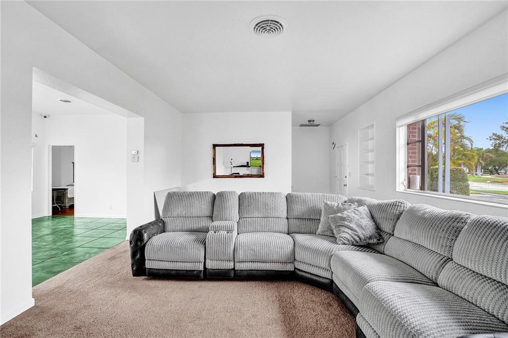 Hollywood Lakes Sec 1-32 - Residential